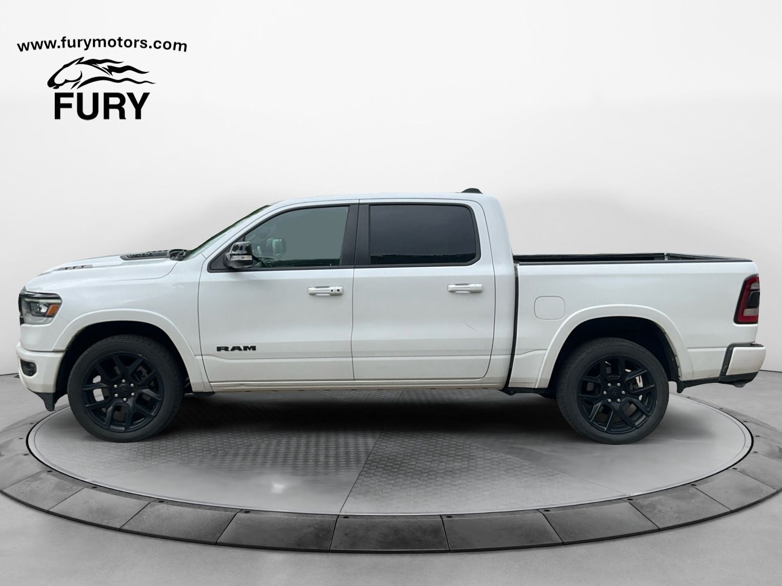 2022 RAM 1500 Laramie Crew Cab 4x4 5'7' Box