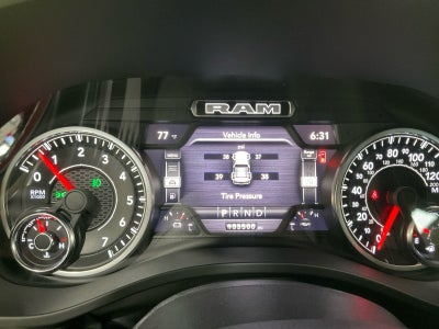2022 RAM 1500 Laramie Crew Cab 4x4 5'7' Box