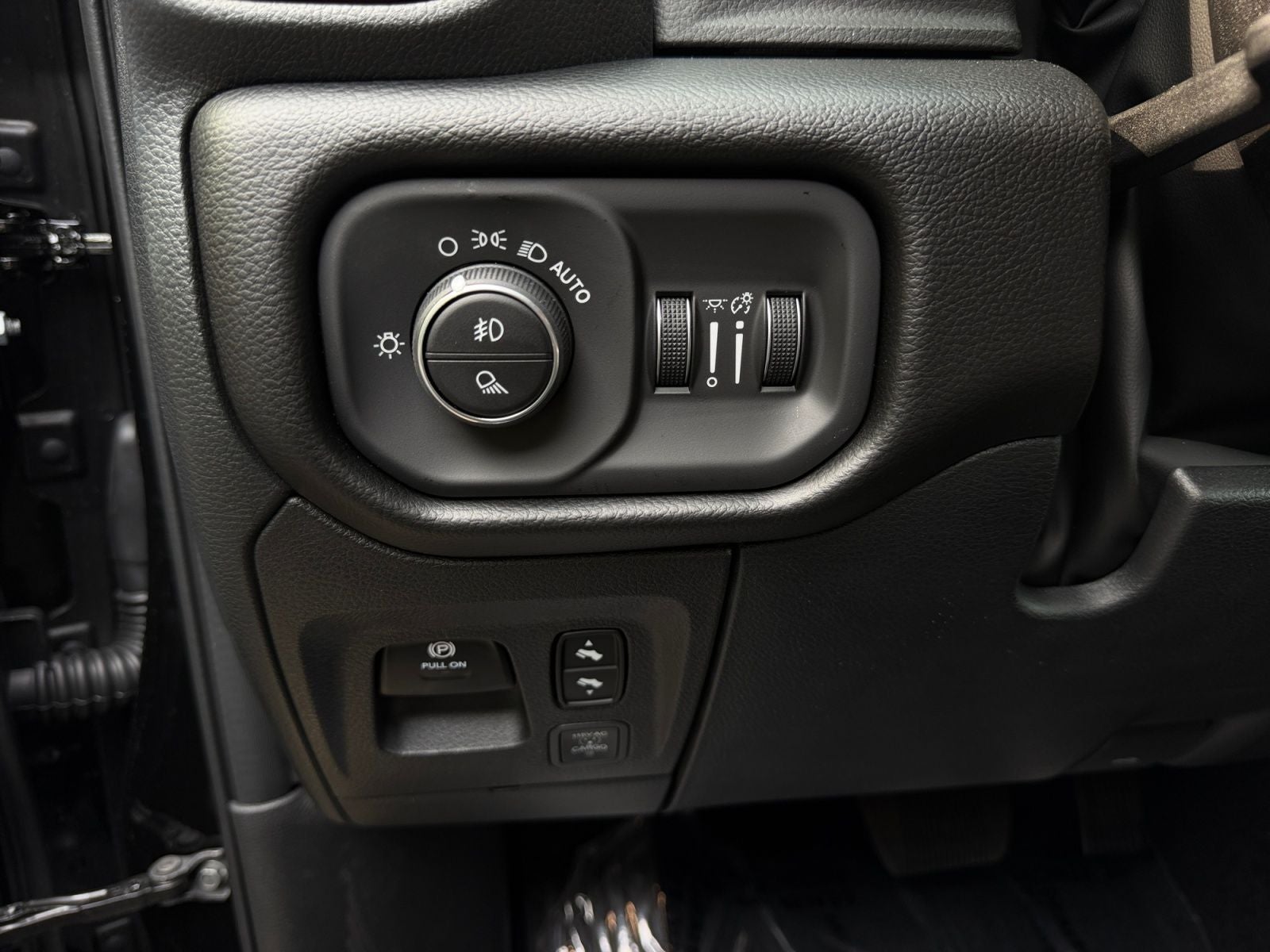 2027 RAM Ram 1500 RAM 1500 REBEL CREW CAB 4X4 5'7' BOX