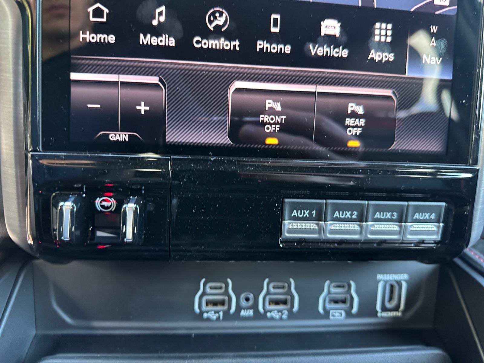 2026 RAM Ram 1500 RAM 1500 RHO CREW CAB 4X4 5'7' BOX