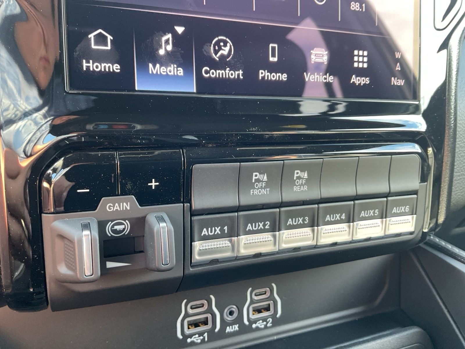 2026 RAM Ram 1500 RAM 1500 RHO CREW CAB 4X4 5'7' BOX