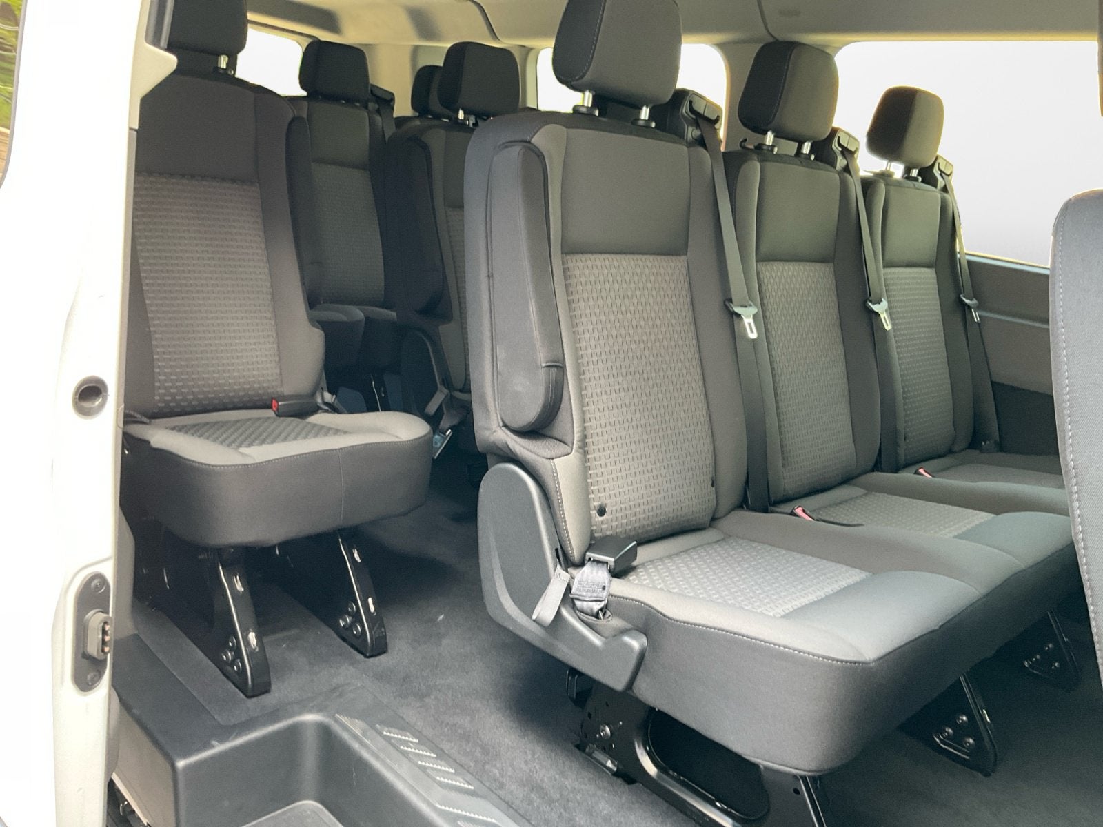 2024 Ford Transit Passenger Wagon XLT