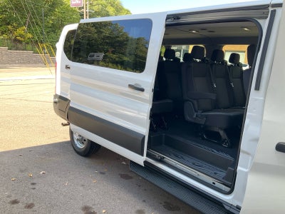 2024 Ford Transit Passenger Wagon XLT