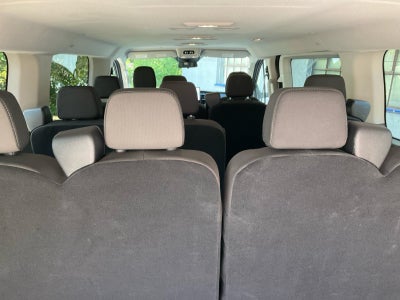 2024 Ford Transit Passenger Wagon XLT