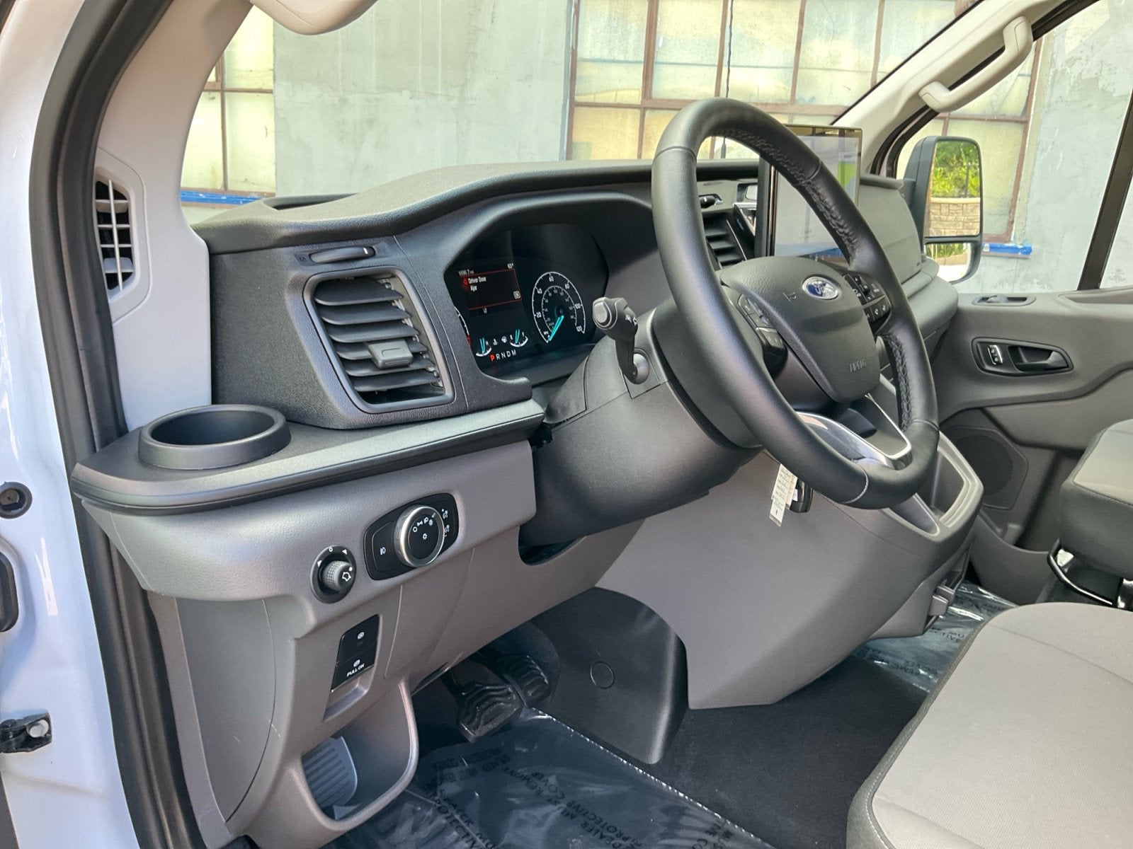 2024 Ford Transit Passenger Wagon XLT