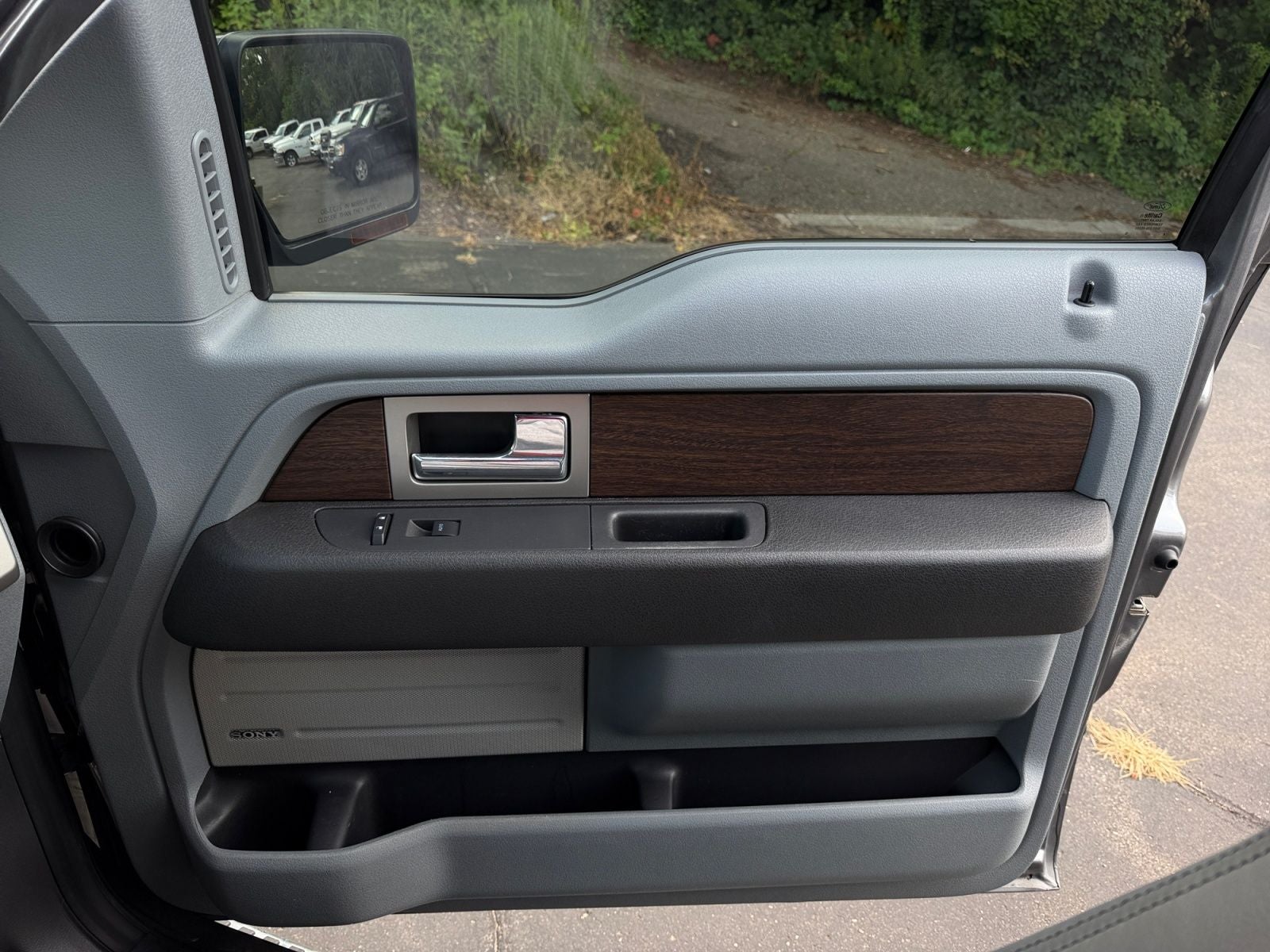 2014 Ford F-150 LARIAT