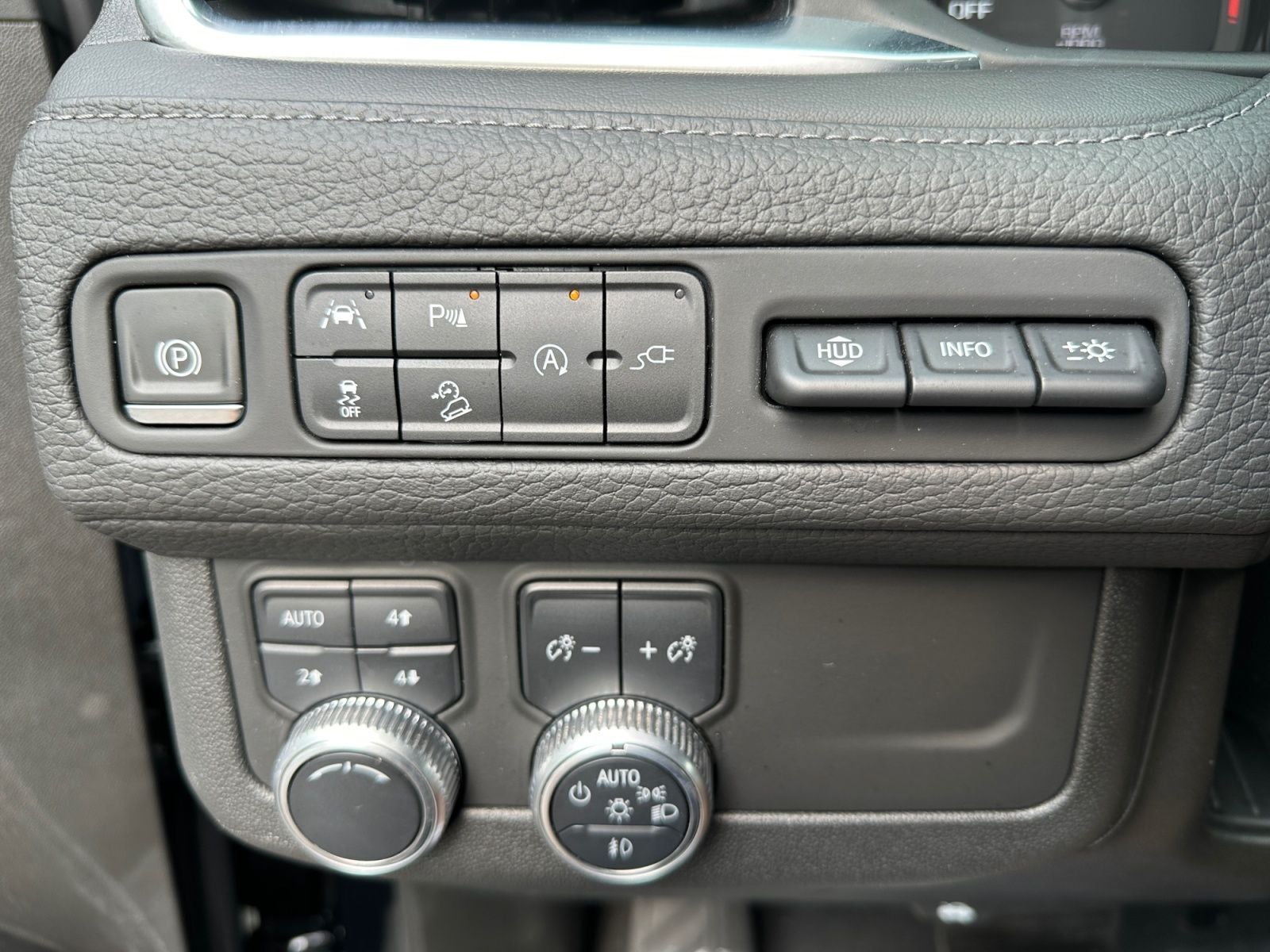2021 GMC Yukon 4WD Denali