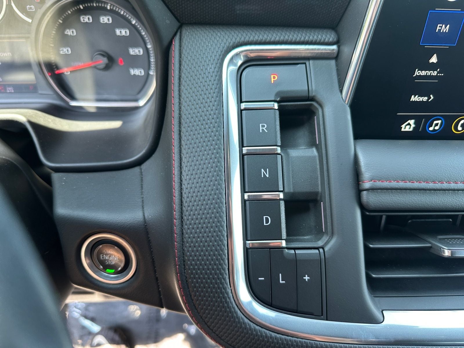 2021 Chevrolet Suburban 4WD RST