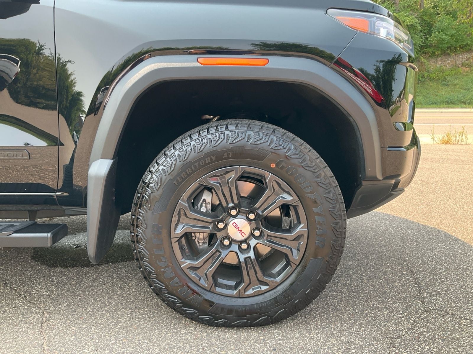 2024 GMC Canyon Elevation