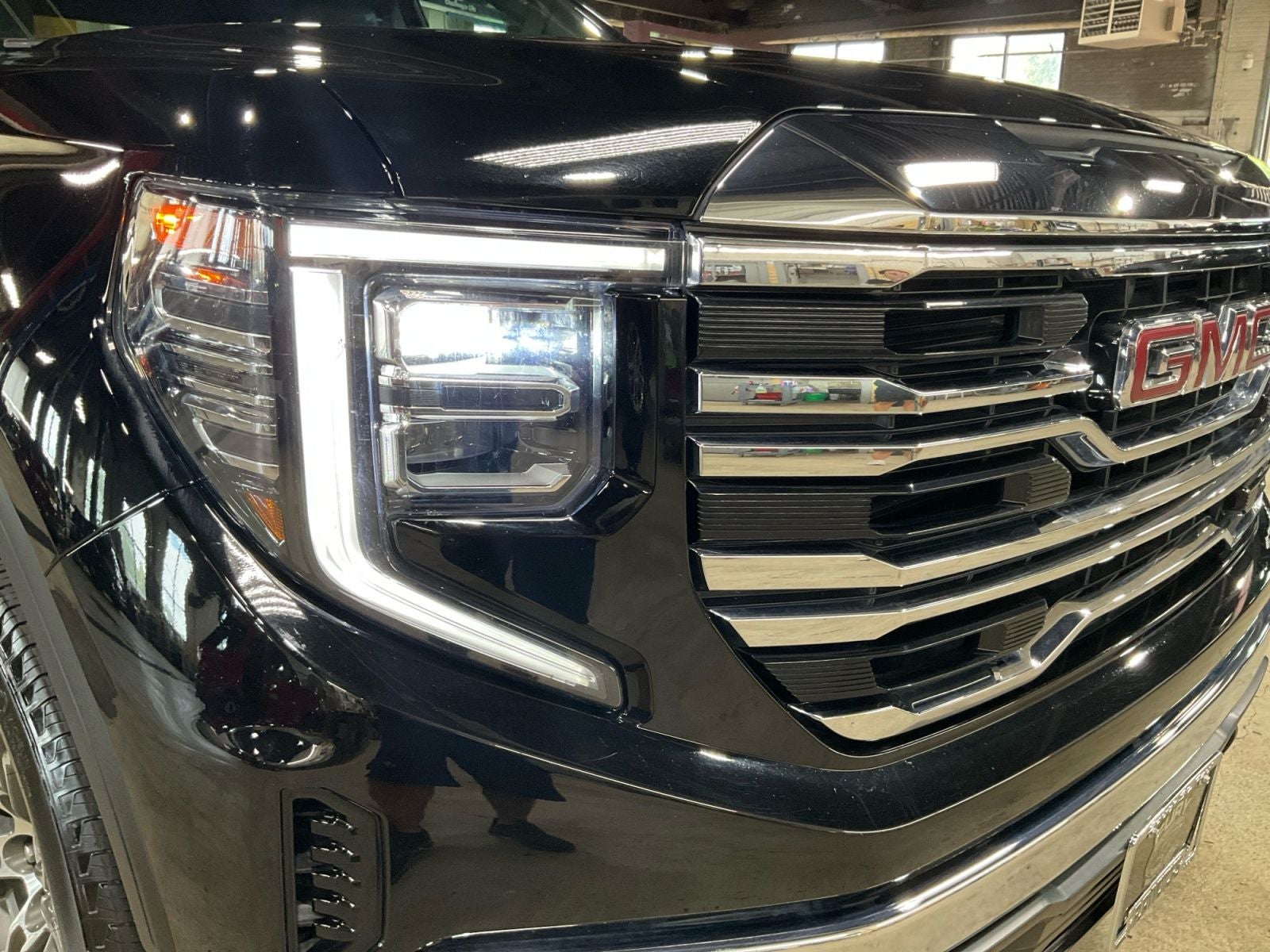 2026 GMC Sierra 1500 Crew Cab, Short Bed, SLT, 4WD