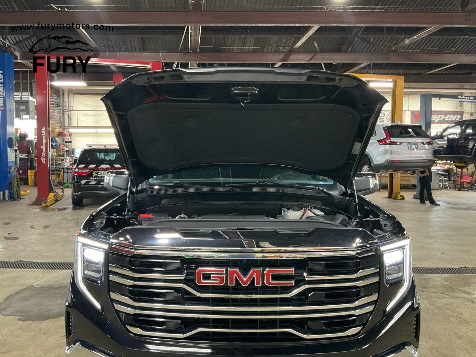 2026 GMC Sierra 1500 Crew Cab, Short Bed, SLT, 4WD