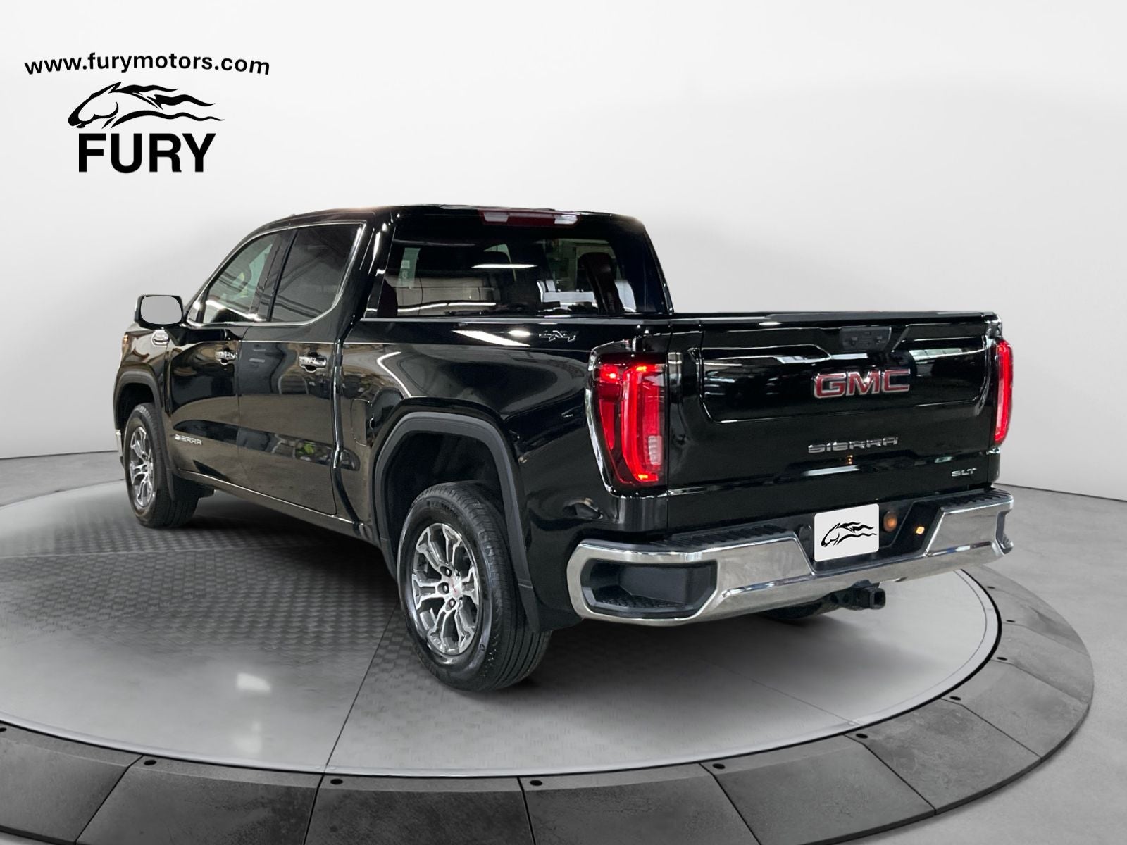2026 GMC Sierra 1500 Crew Cab, Short Bed, SLT, 4WD