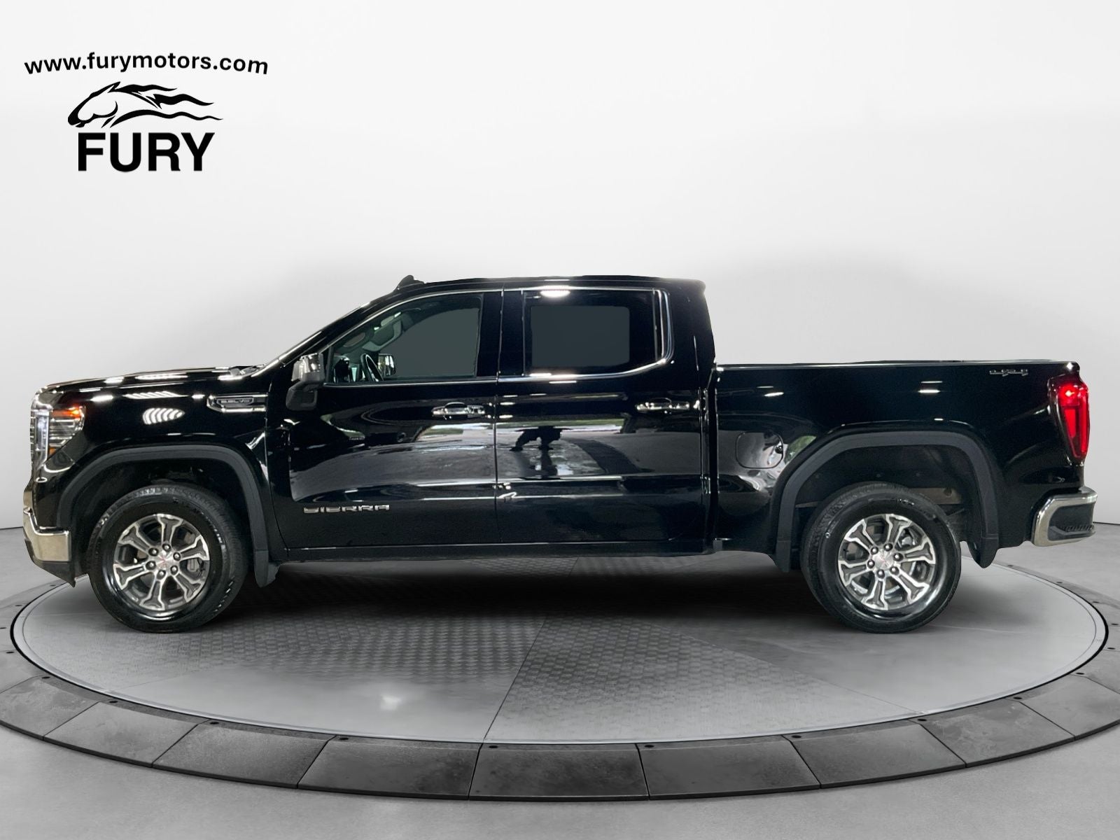 2026 GMC Sierra 1500 Crew Cab, Short Bed, SLT, 4WD