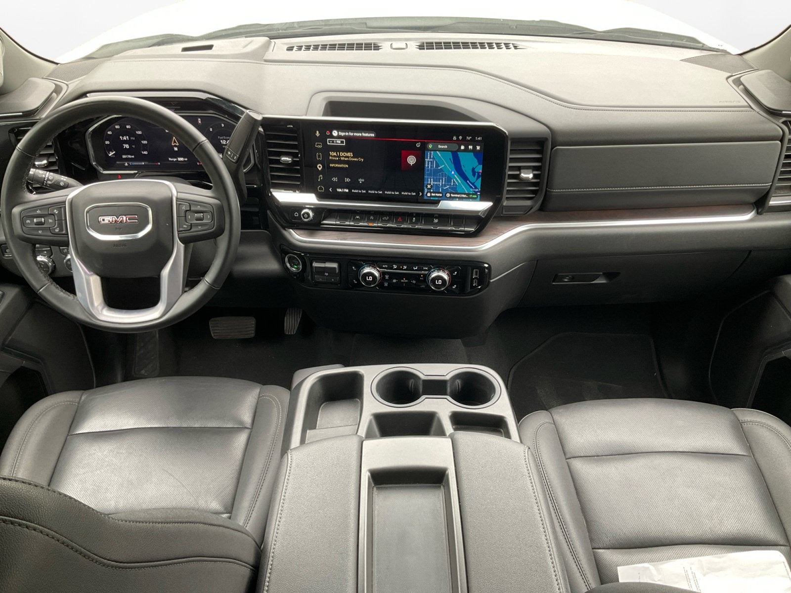 2026 GMC Sierra 1500 Crew Cab, Short Bed, SLT, 4WD
