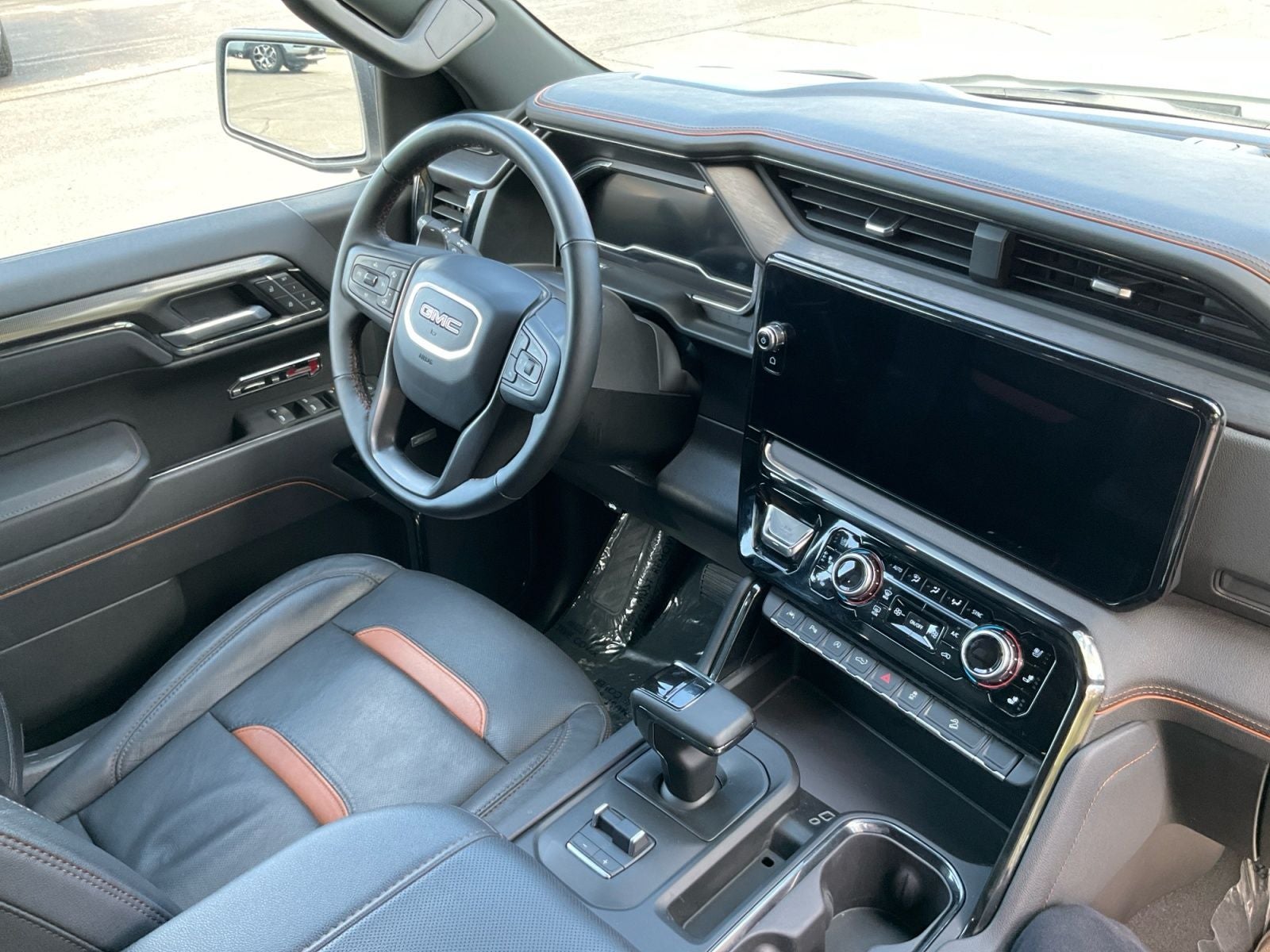 2025 GMC Sierra 1500 Crew Cab, Short Bed, AT4, 4WD