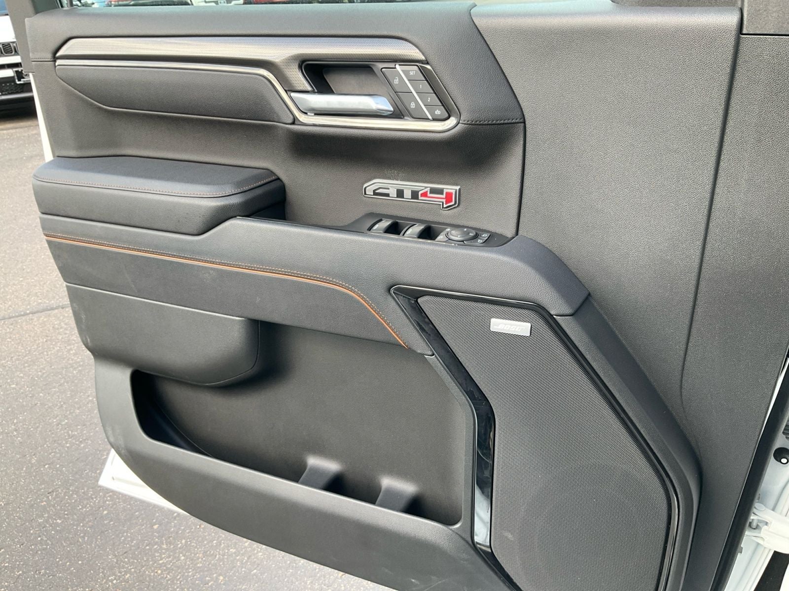 2025 GMC Sierra 1500 Crew Cab, Short Bed, AT4, 4WD