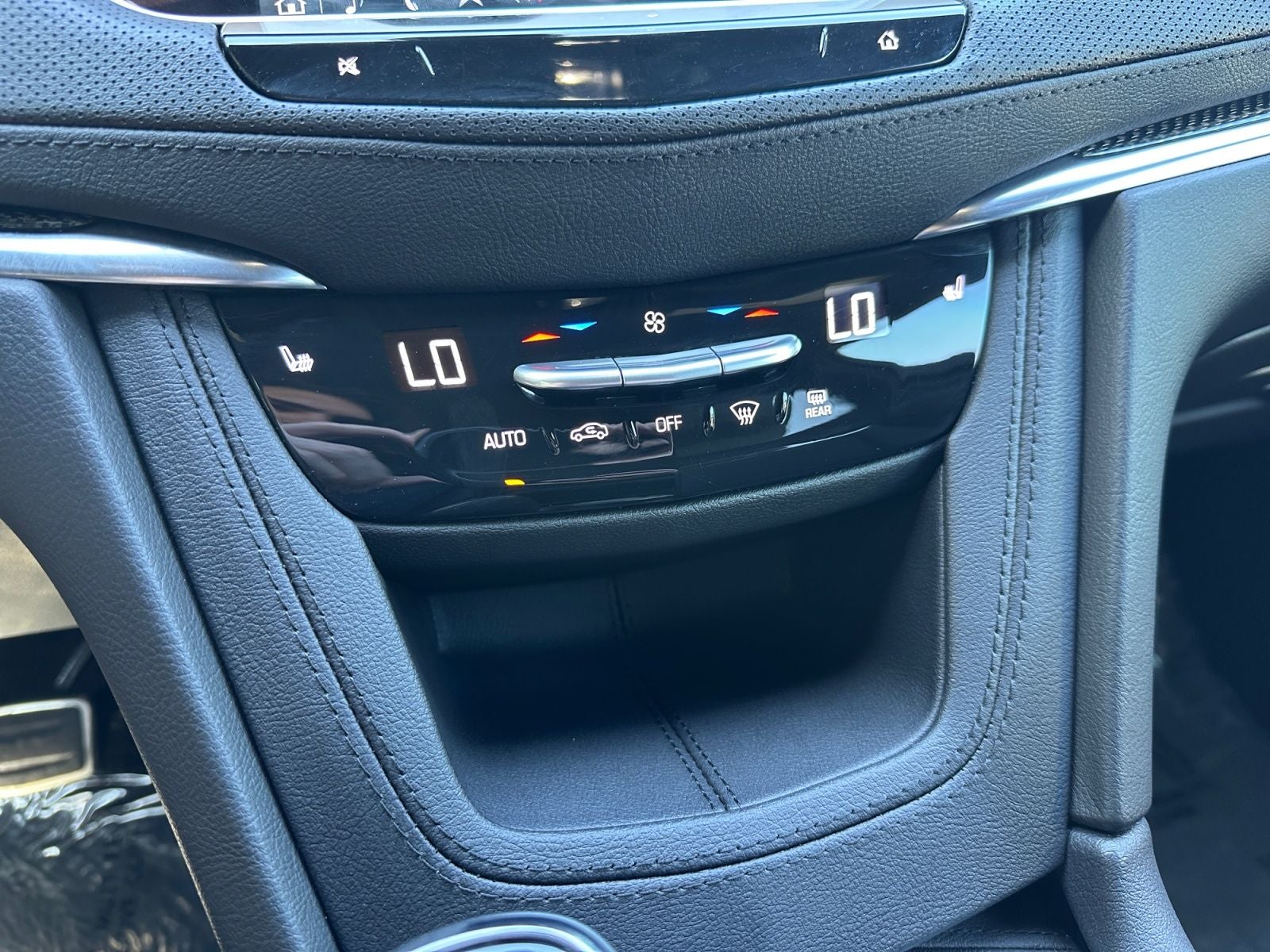 2025 Cadillac XT5 Sport AWD