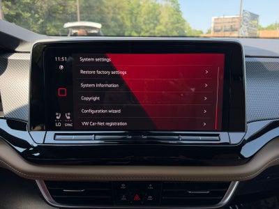 2026 Volkswagen Atlas Cross Sport SEL R-Line Black