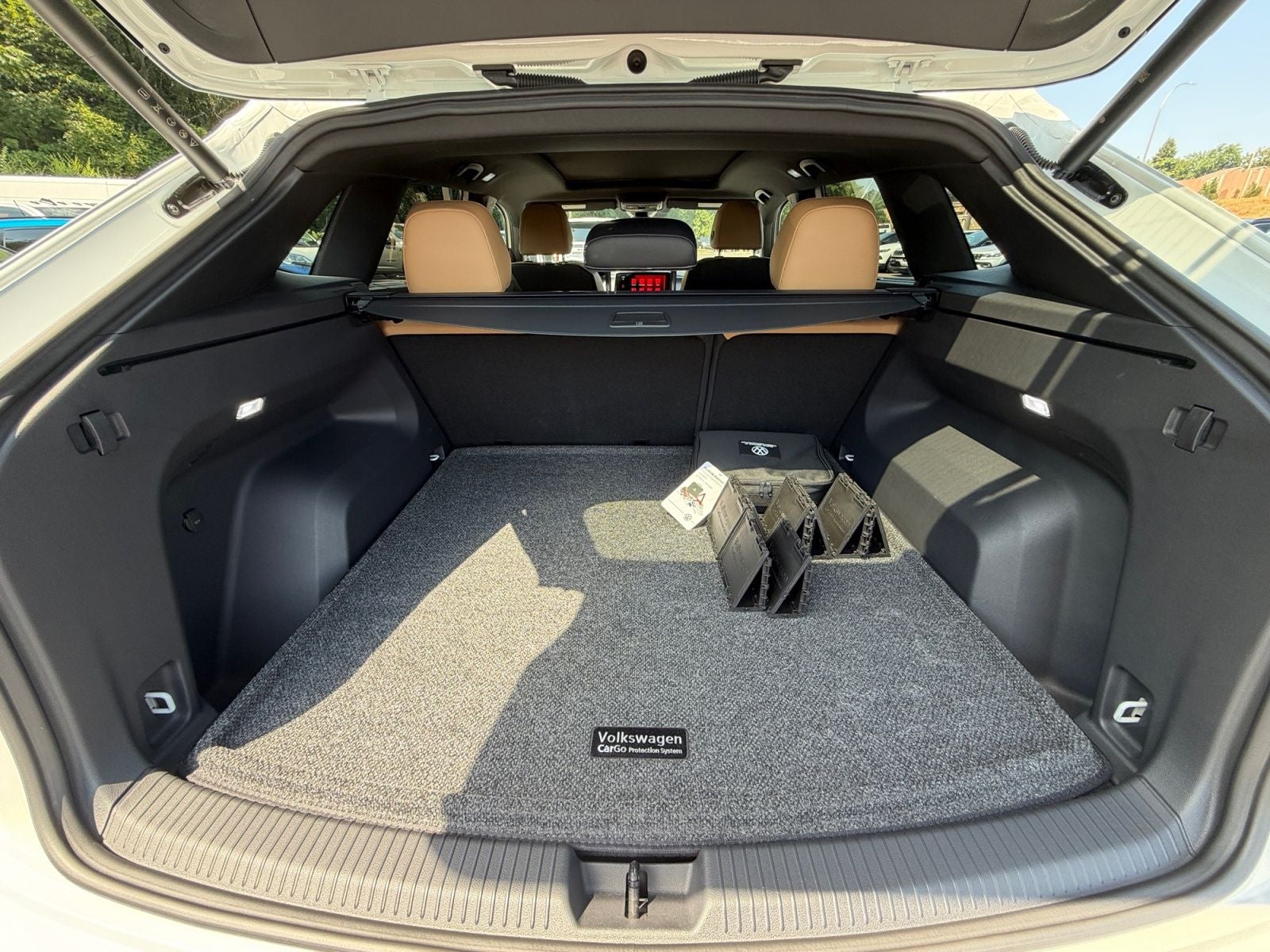 2026 Volkswagen Atlas Cross Sport SEL R-Line Black