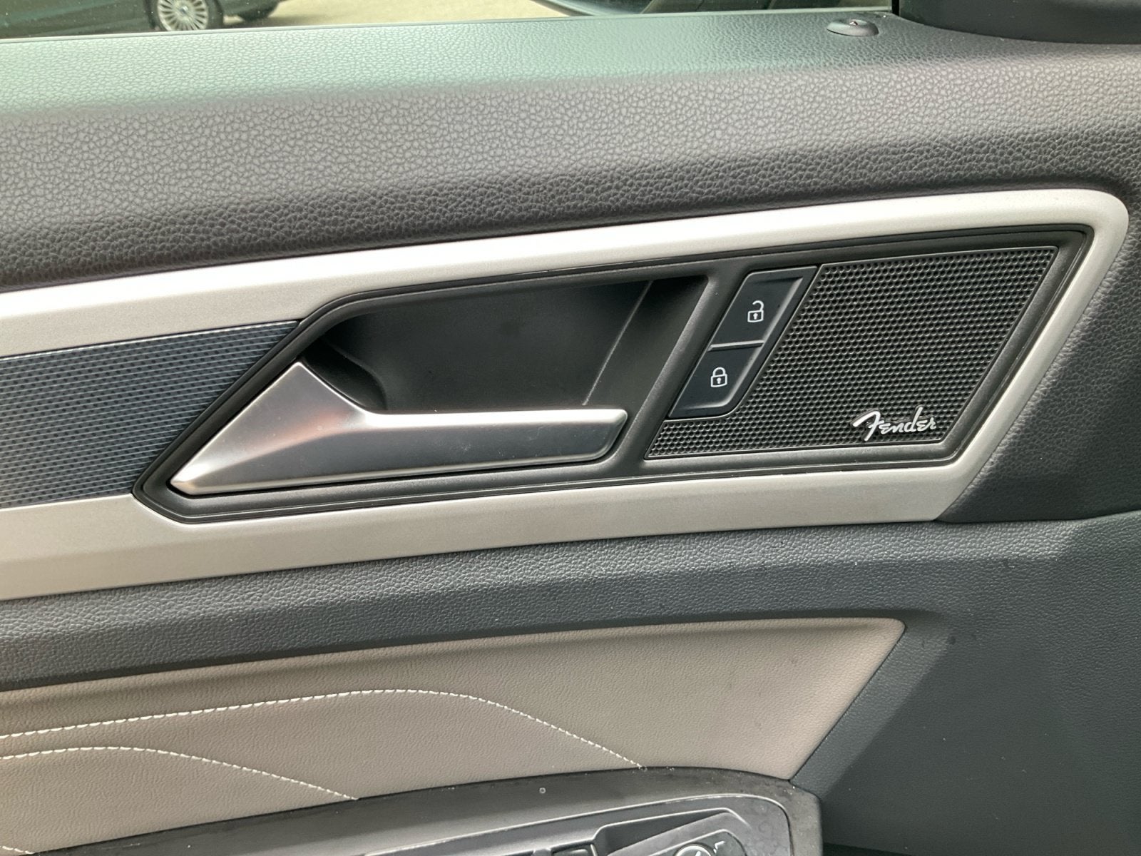 2022 Volkswagen Atlas Cross Sport 3.6L V6 SEL Premium R-Line