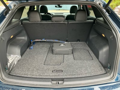 2022 Volkswagen Atlas Cross Sport 3.6L V6 SEL Premium R-Line
