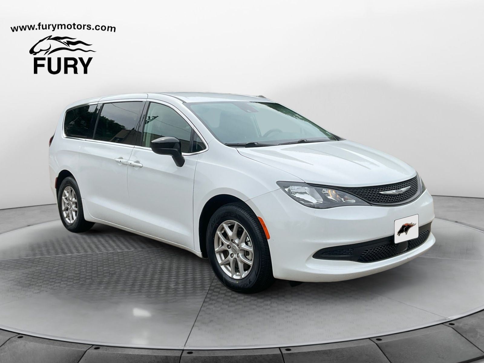 2024 Chrysler Voyager LX