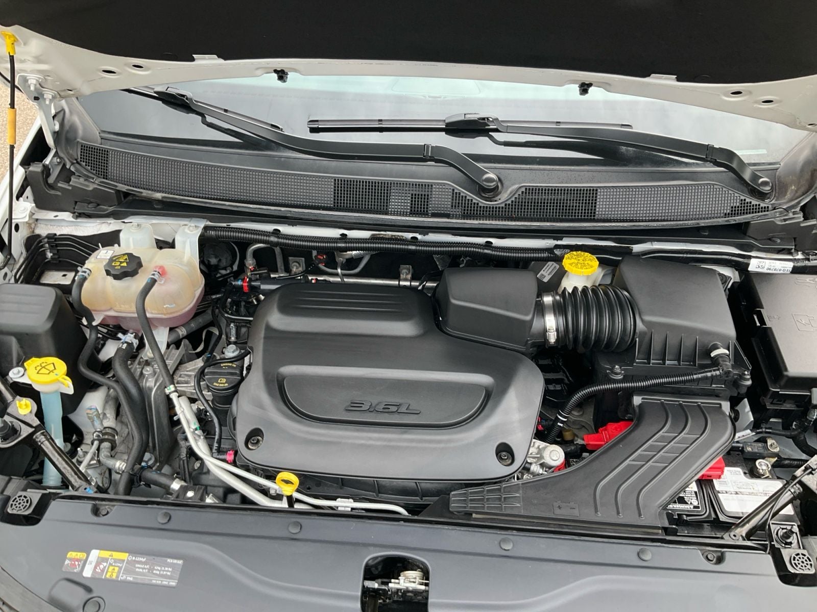 2024 Chrysler Voyager LX