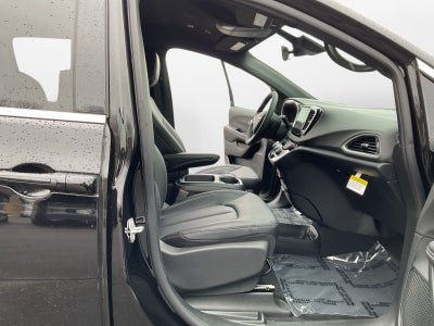 2026 Chrysler Voyager VOYAGER LX