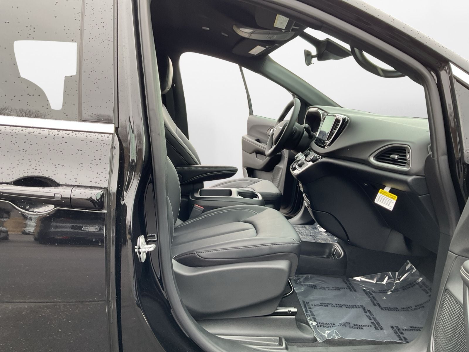 2026 Chrysler Voyager VOYAGER LX