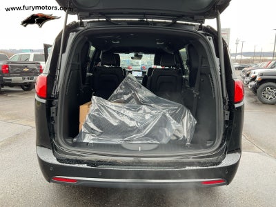 2026 Chrysler Voyager VOYAGER LX