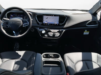 2027 Chrysler Pacifica PACIFICA SELECT AWD
