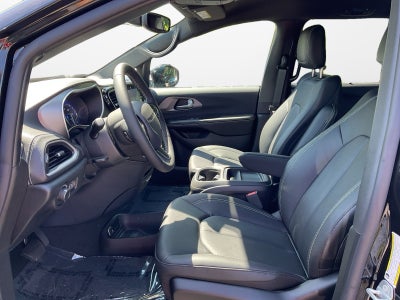 2027 Chrysler Pacifica PACIFICA SELECT AWD