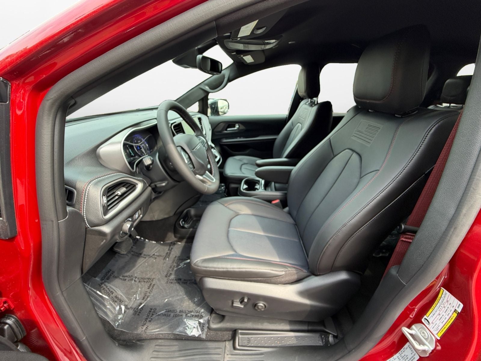 2027 Chrysler Pacifica Select