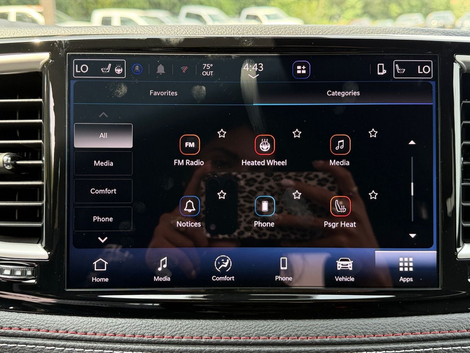 2027 Chrysler Pacifica Select