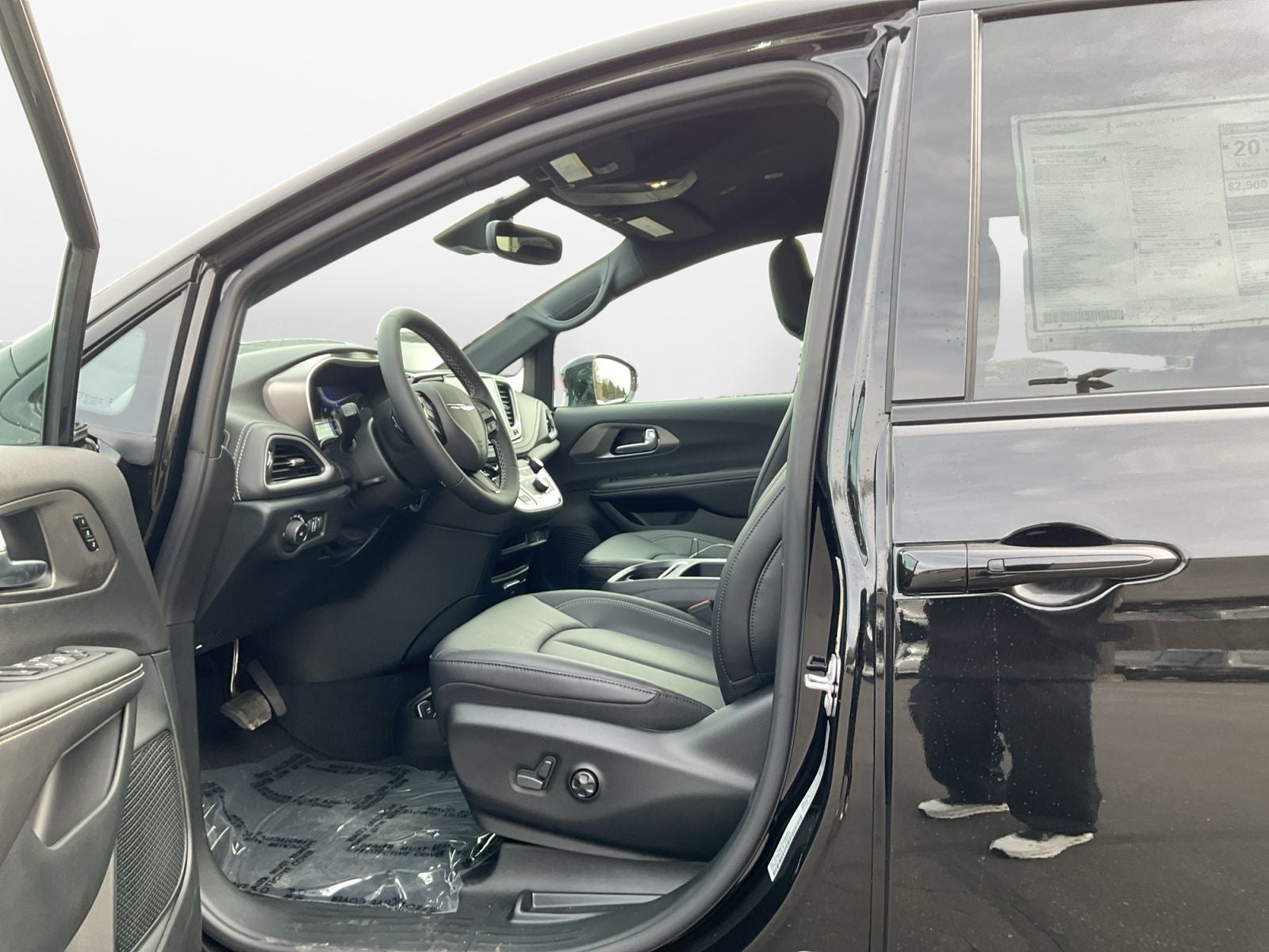 2026 Chrysler Pacifica PACIFICA SELECT AWD