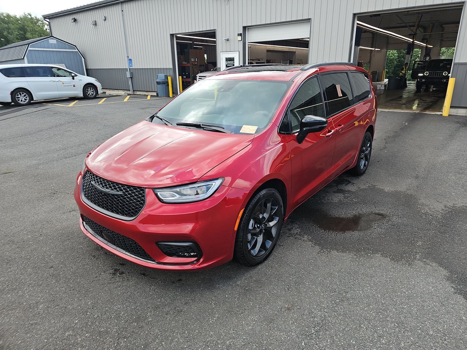 2025 Chrysler Pacifica Limited AWD