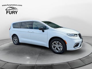 2024 Chrysler Pacifica Limited AWD
