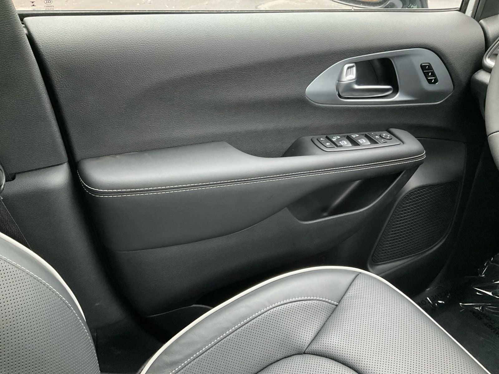 2026 Chrysler Pacifica PACIFICA LIMITED AWD