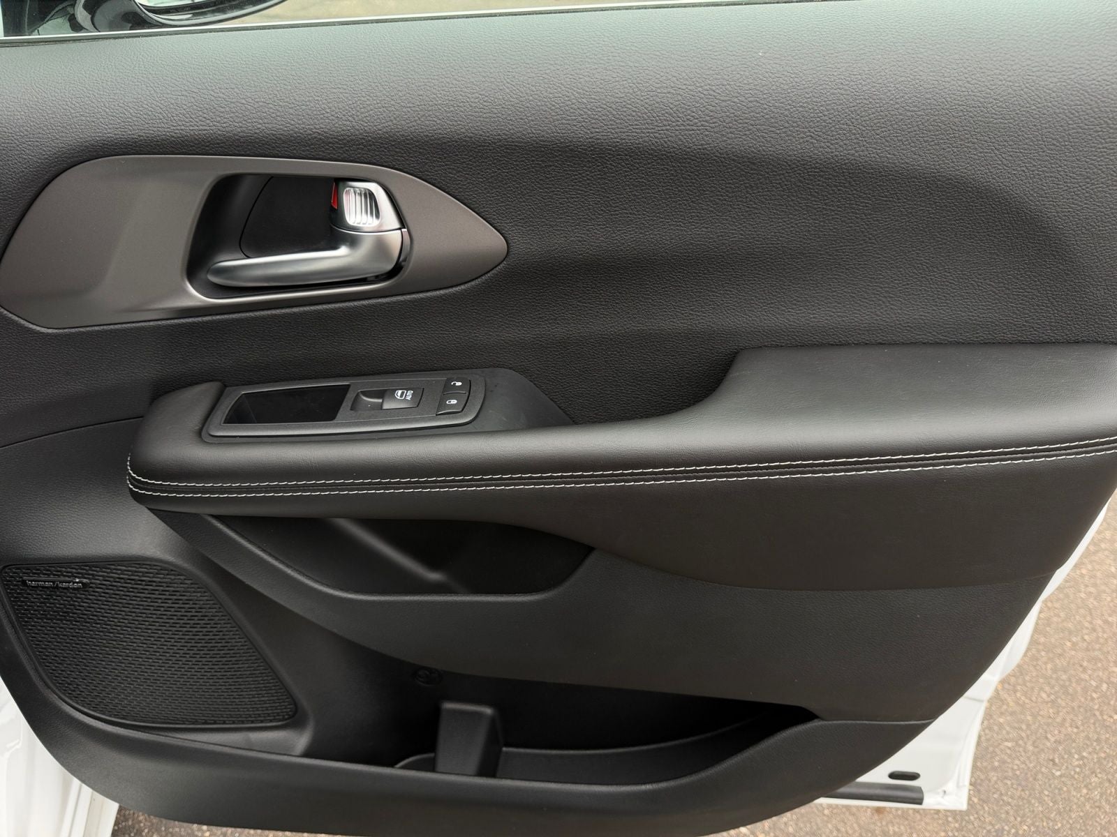 2027 Chrysler Pacifica PACIFICA LIMITED AWD