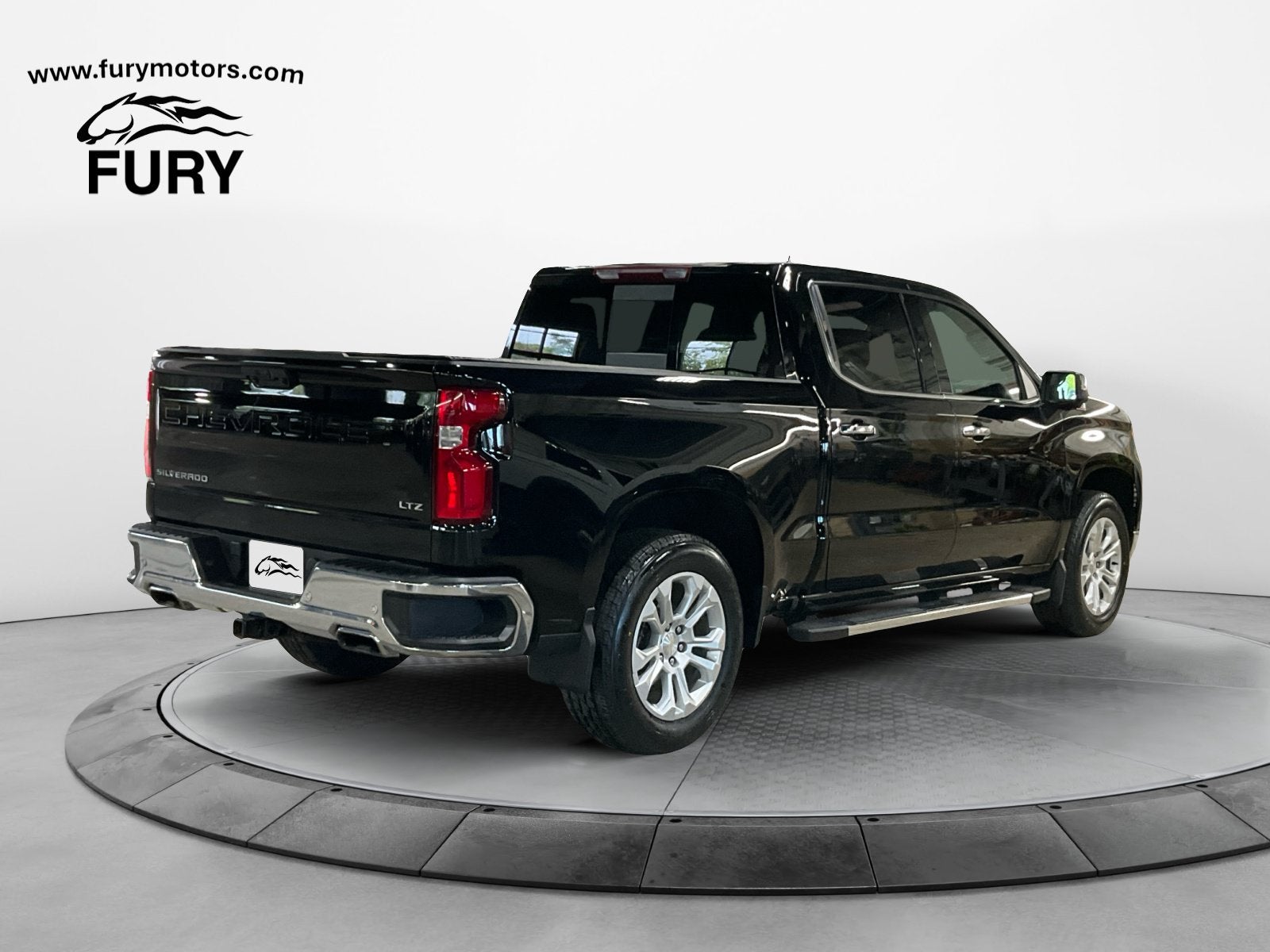 2023 Chevrolet Silverado 1500 4WD Crew Cab Short Bed LTZ