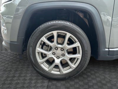 2023 Jeep Compass Latitude Lux FWD