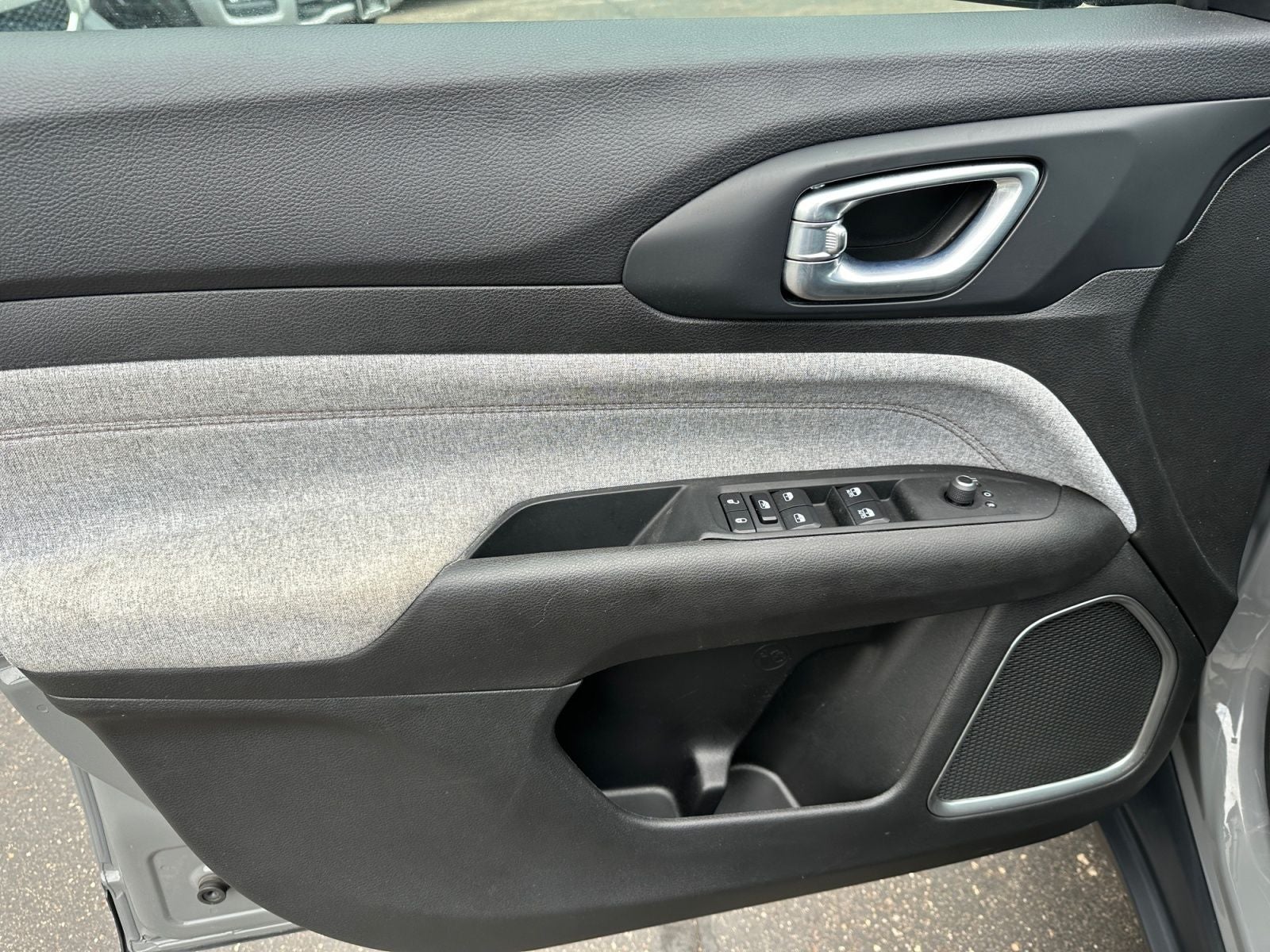 2023 Jeep Compass Latitude Lux FWD