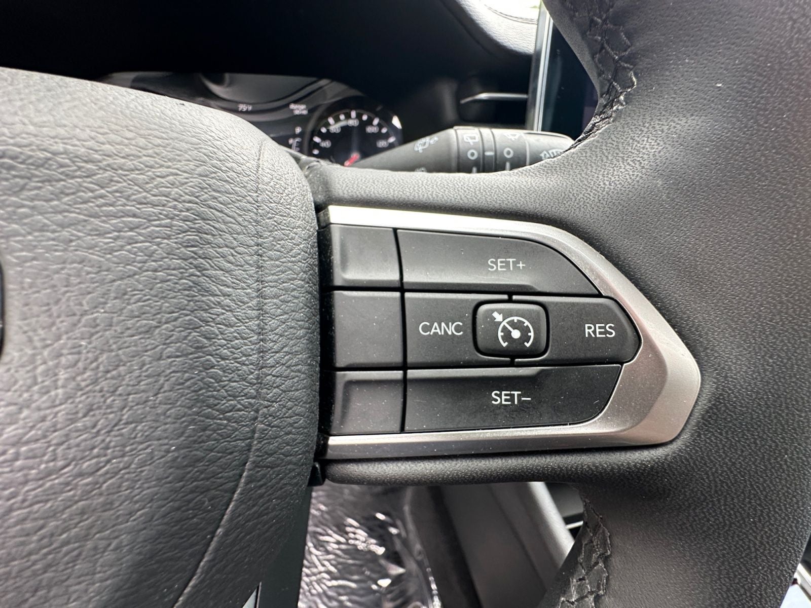 2023 Jeep Compass Latitude Lux FWD
