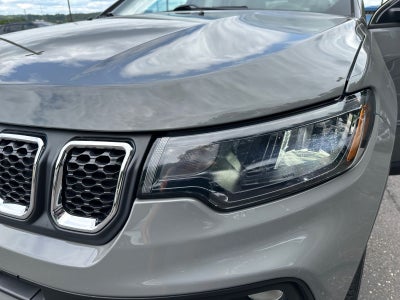 2023 Jeep Compass Latitude Lux FWD
