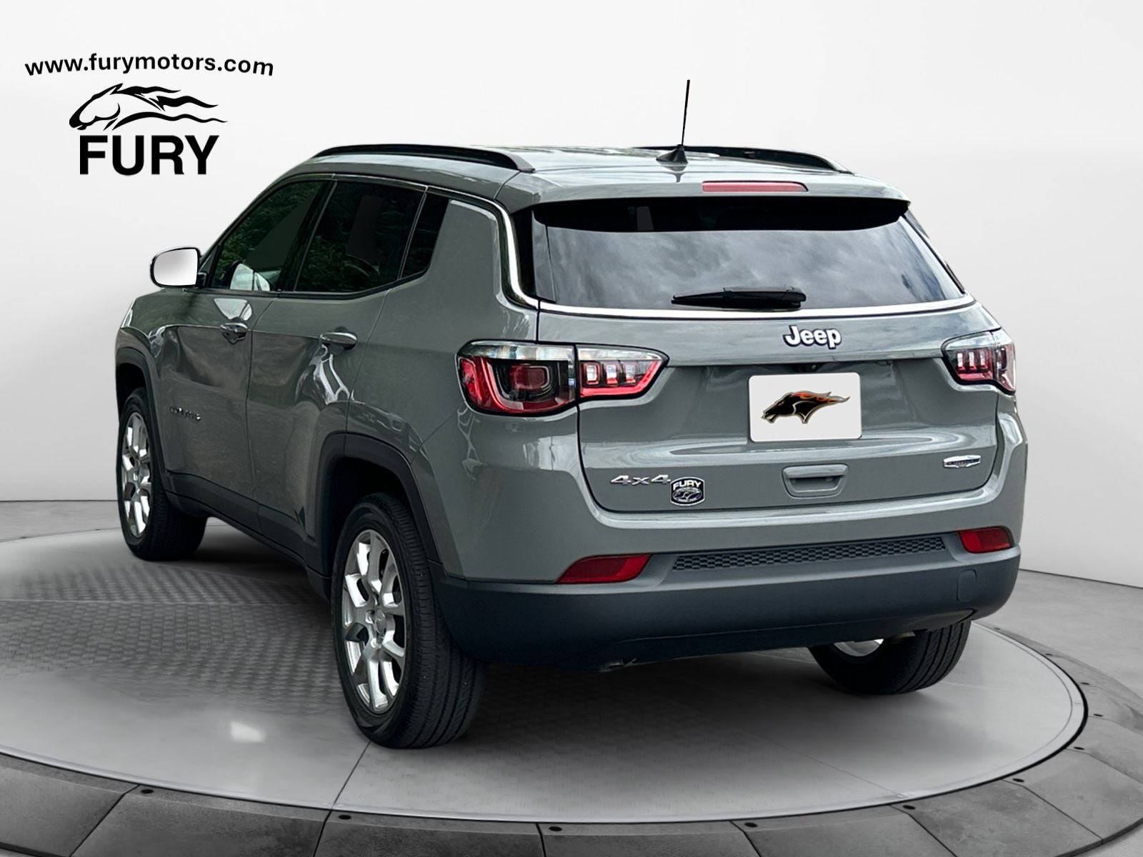 2023 Jeep Compass Latitude Lux FWD