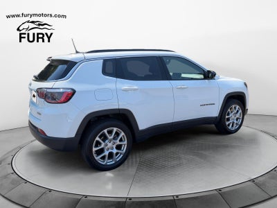2023 Jeep Compass Latitude Lux FWD
