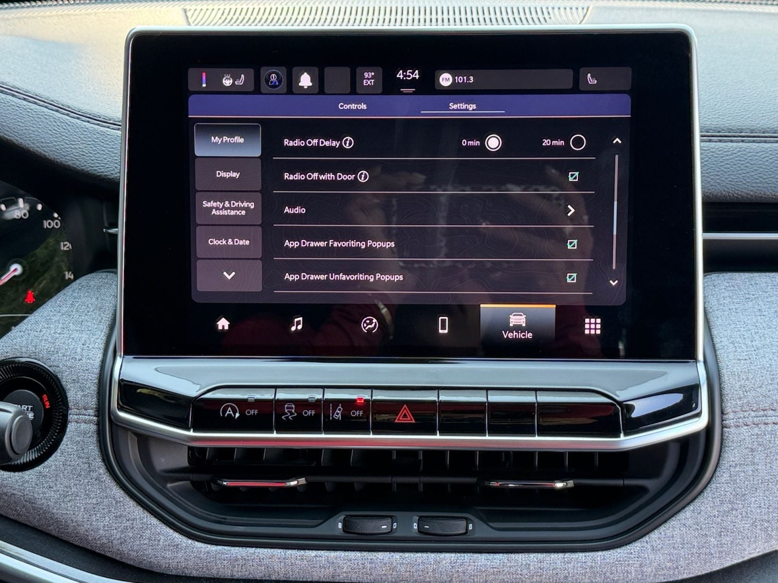 2023 Jeep Compass Latitude Lux FWD