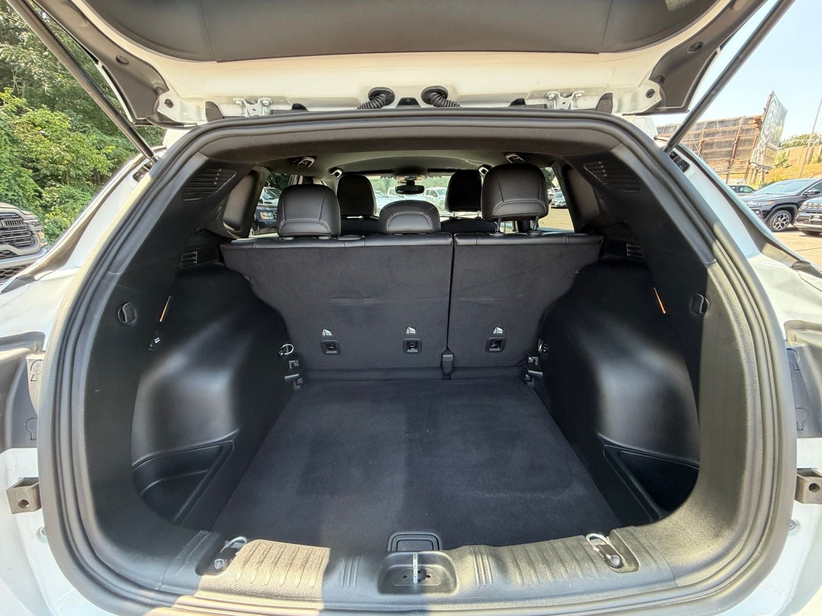 2023 Jeep Compass Latitude Lux FWD