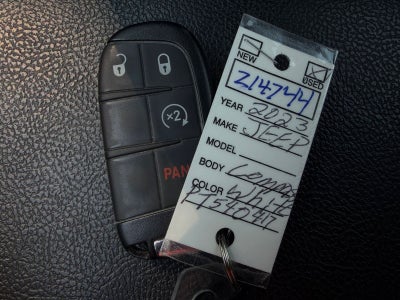 2023 Jeep Compass Latitude Lux FWD