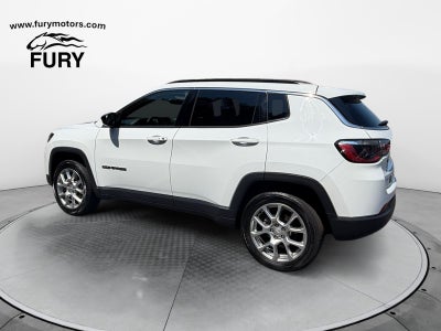2023 Jeep Compass Latitude Lux FWD